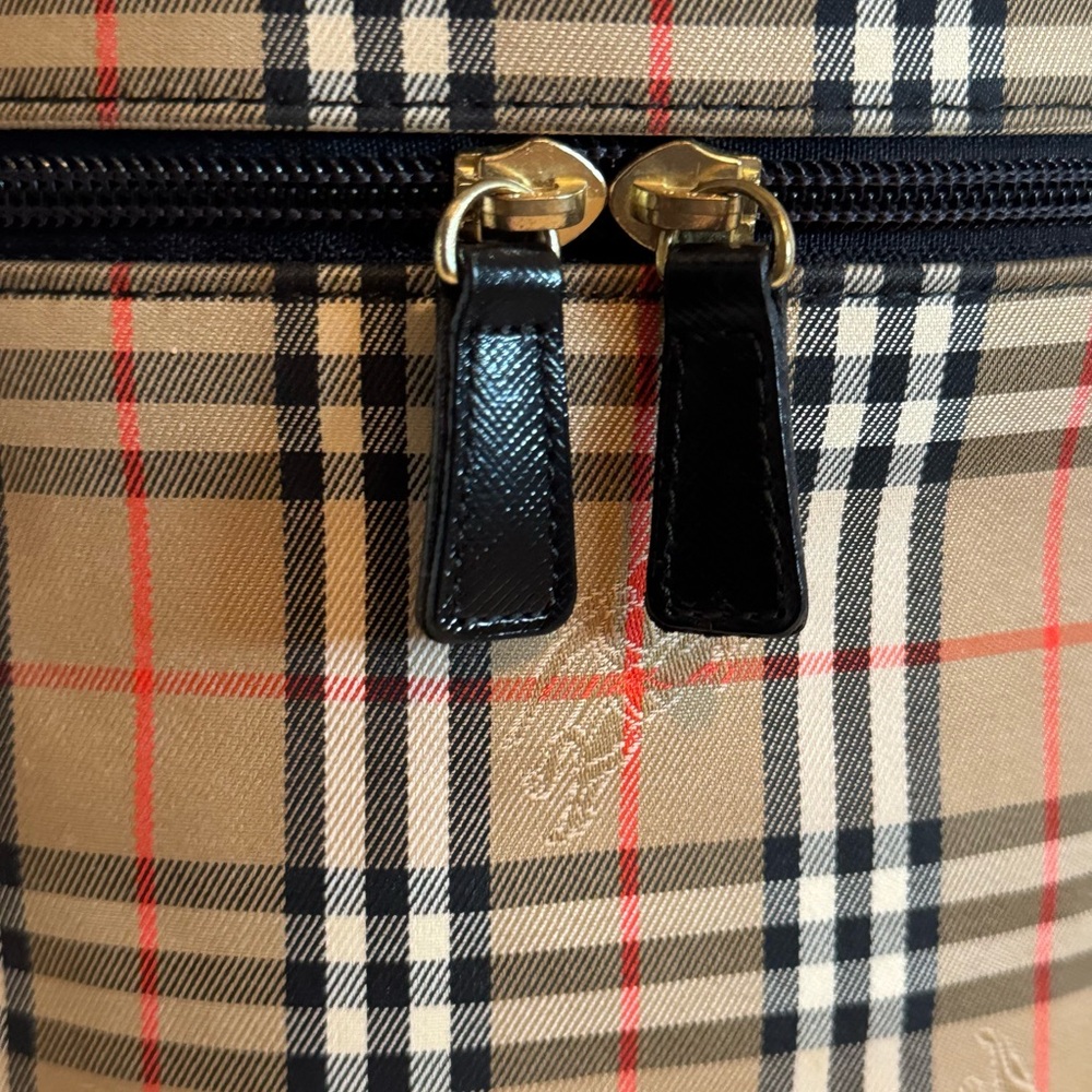 Burberry Beige and Black Checkered Vanity Case - Picture 3 of 9